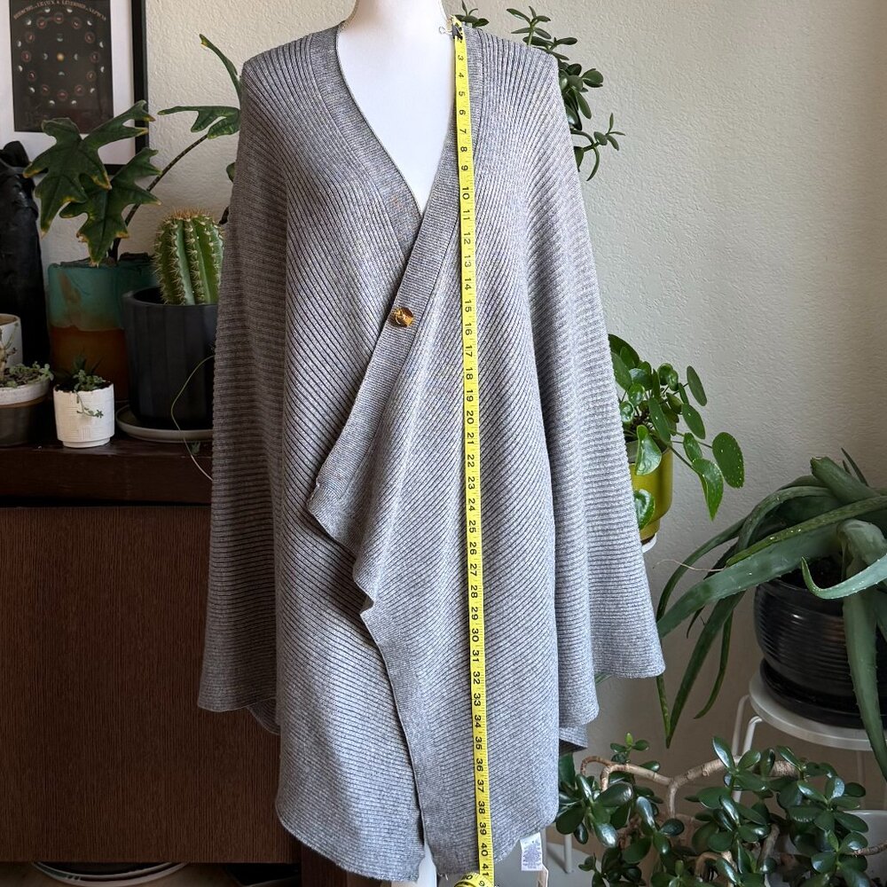Anthropologie Wrap oversized- Gray, one size